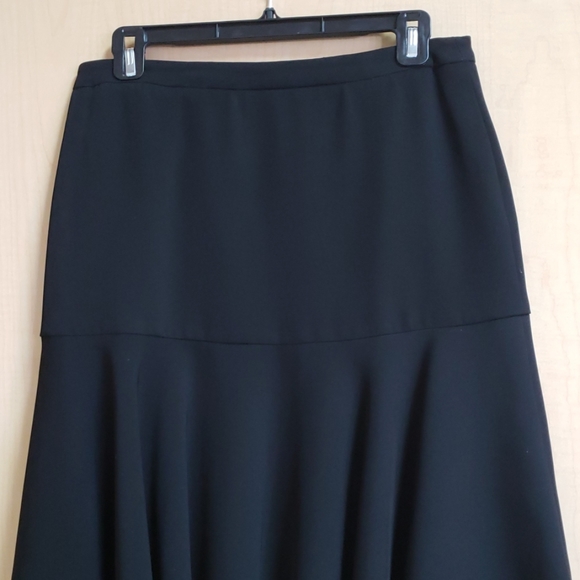 Armani Skirt - Picture 8 of 8